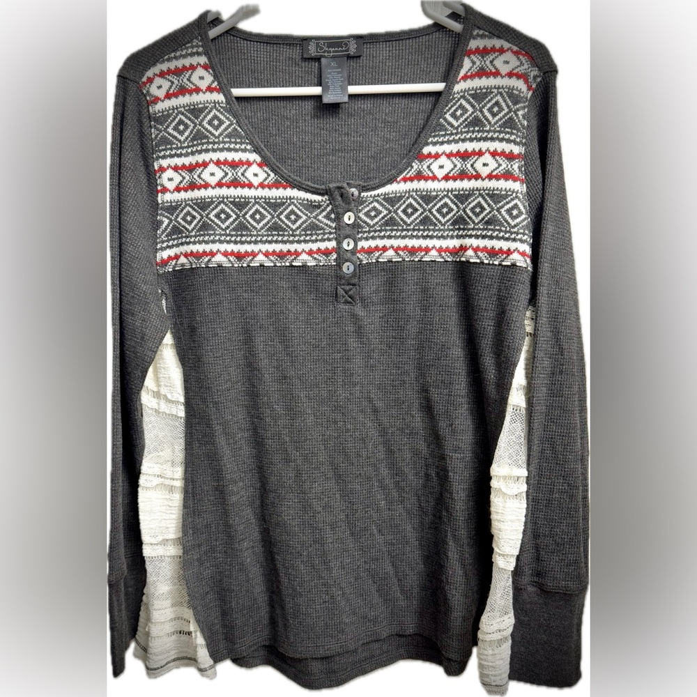 Shyanne knit and lace top top